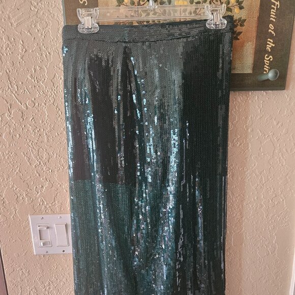 Maxie Hunter Green Sequin Skirt - Picture 1 of 8